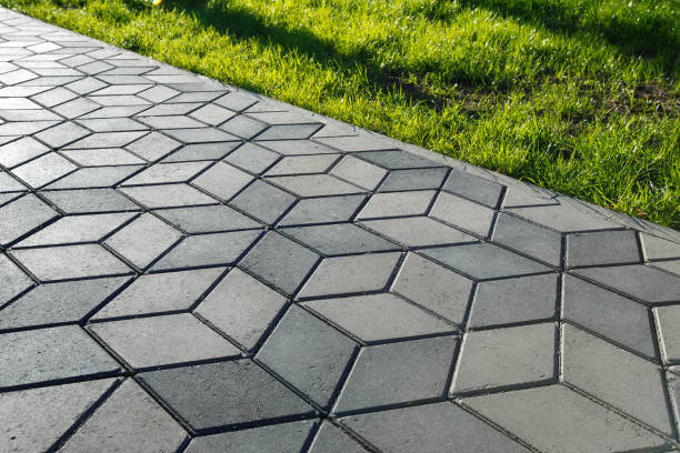 Best Affordable Driveway Paving  in Glendale Heights, IL